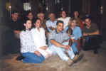 A_family_picture_December_1998.jpg (277980 bytes)